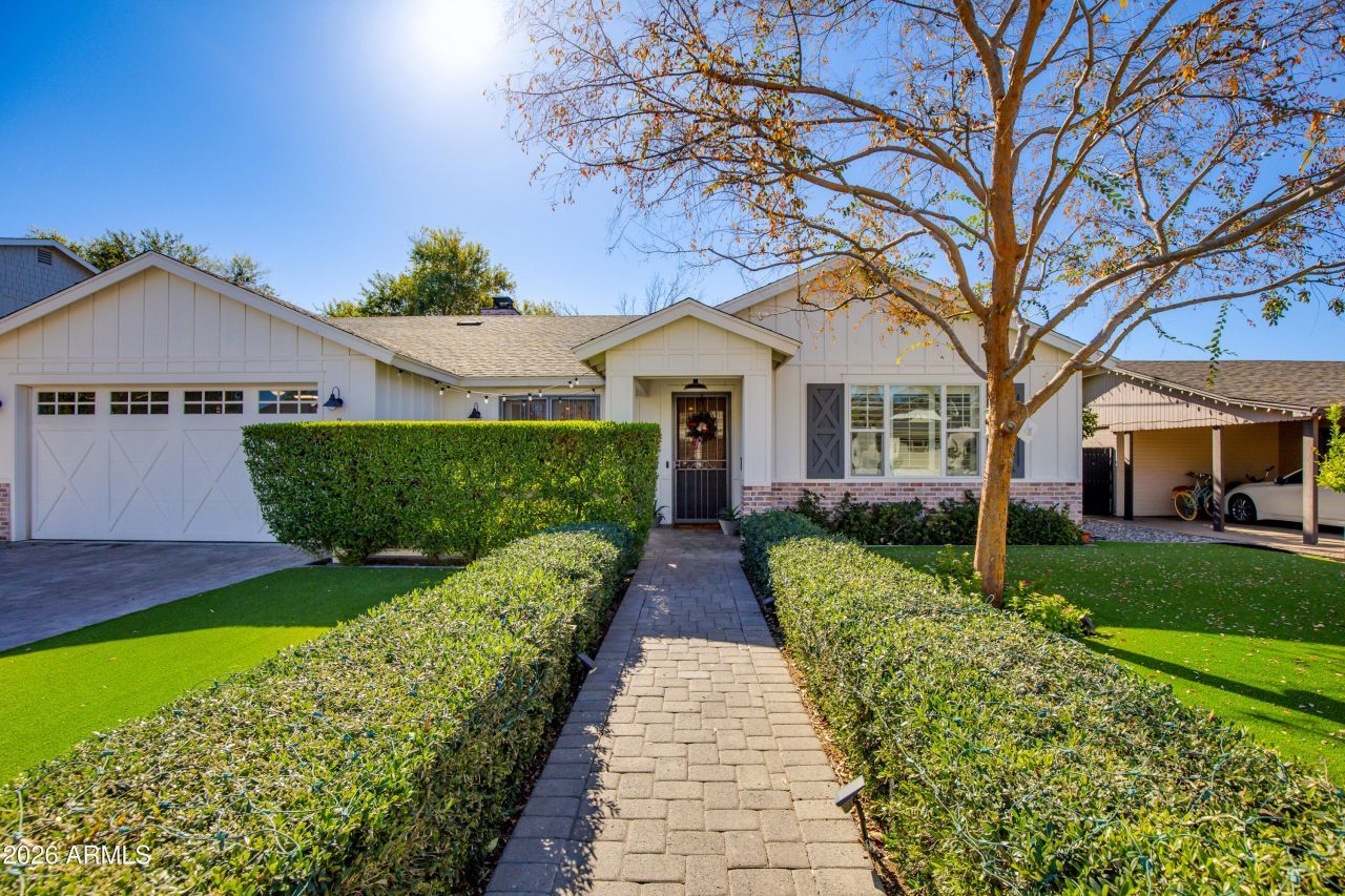 3247 E Sells Drive, Phoenix, AZ 85018 Main Photo