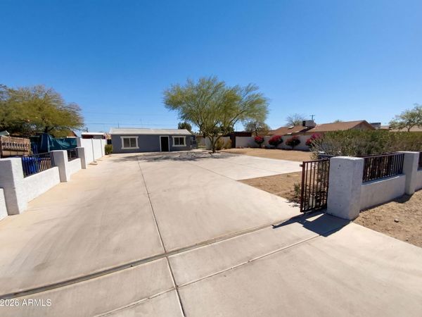 15633 N GREASEWOOD Street, Surprise, AZ 85378