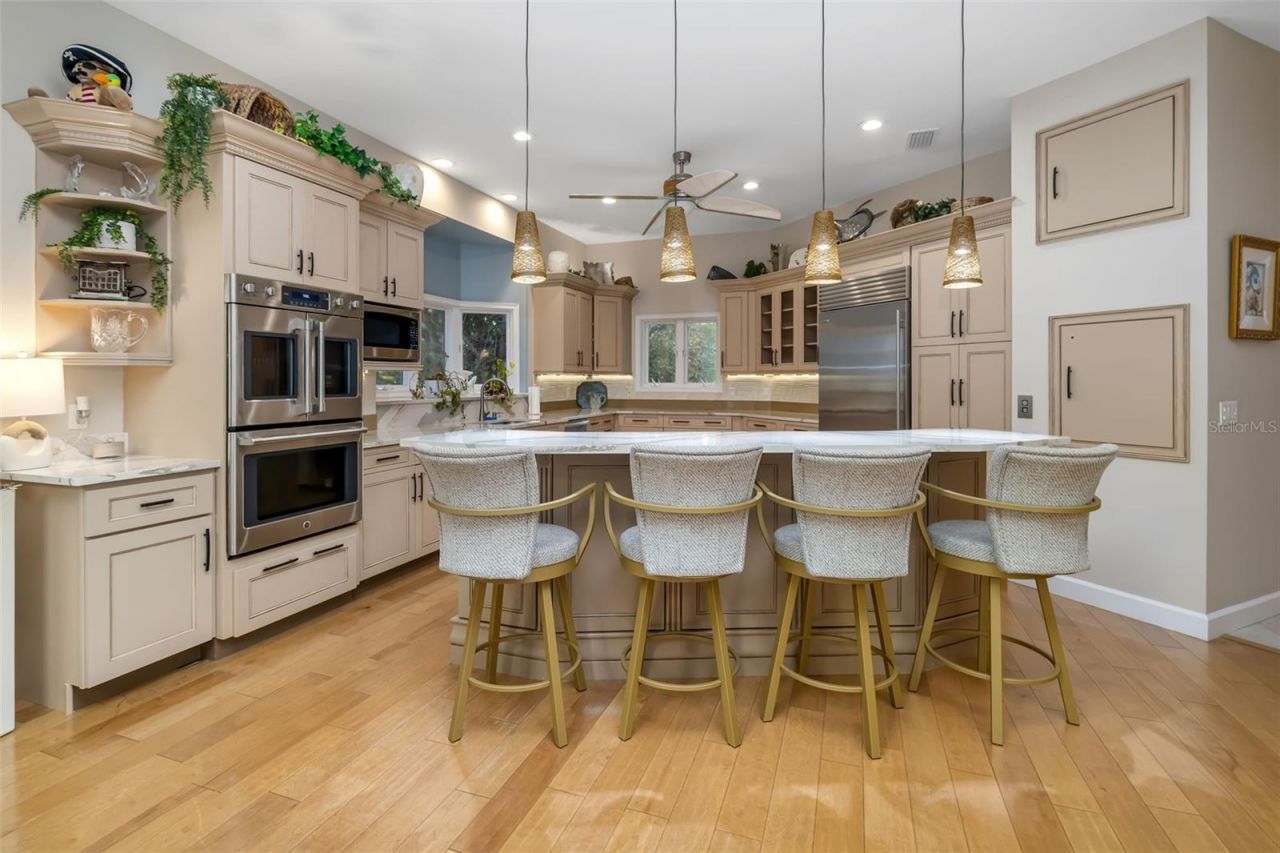 746 Eagle Point Drive, Venice, FL 34285 Photo