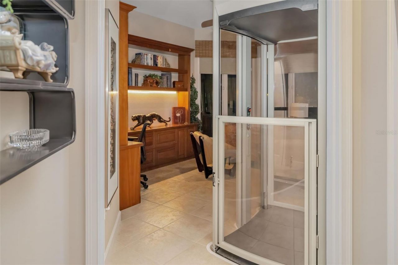 746 Eagle Point Drive, Venice, FL 34285 Photo