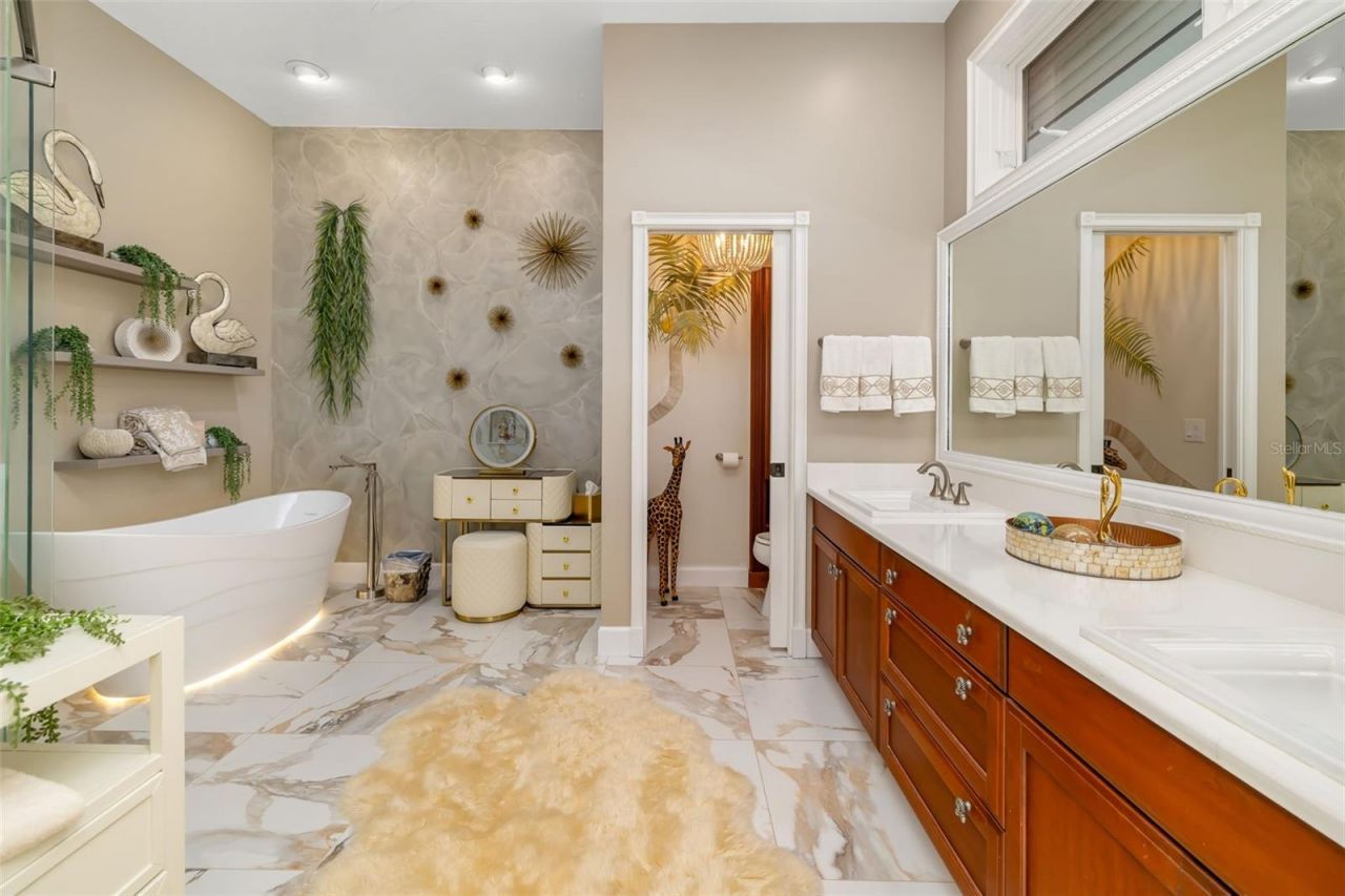 746 Eagle Point Drive, Venice, FL 34285 Photo