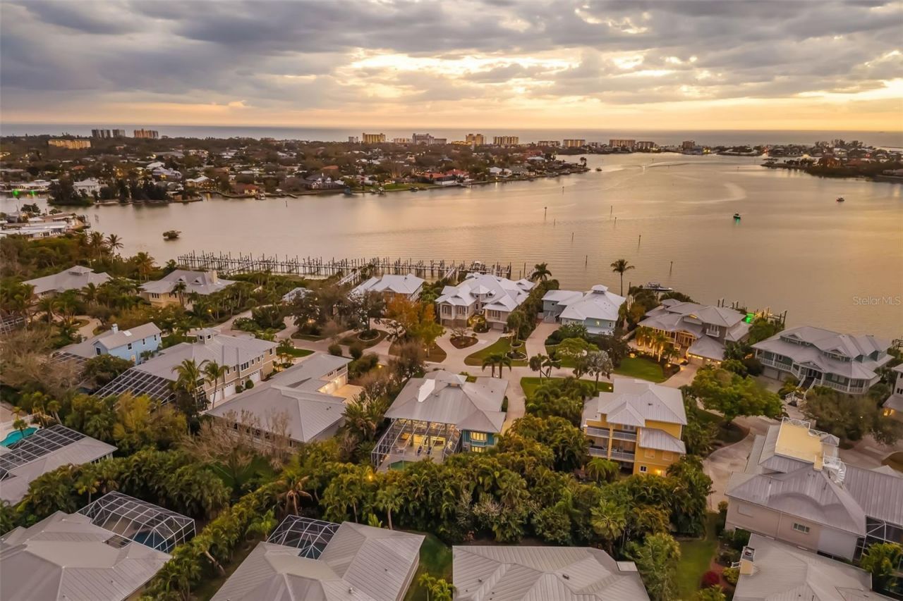 746 Eagle Point Drive, Venice, FL 34285 Photo