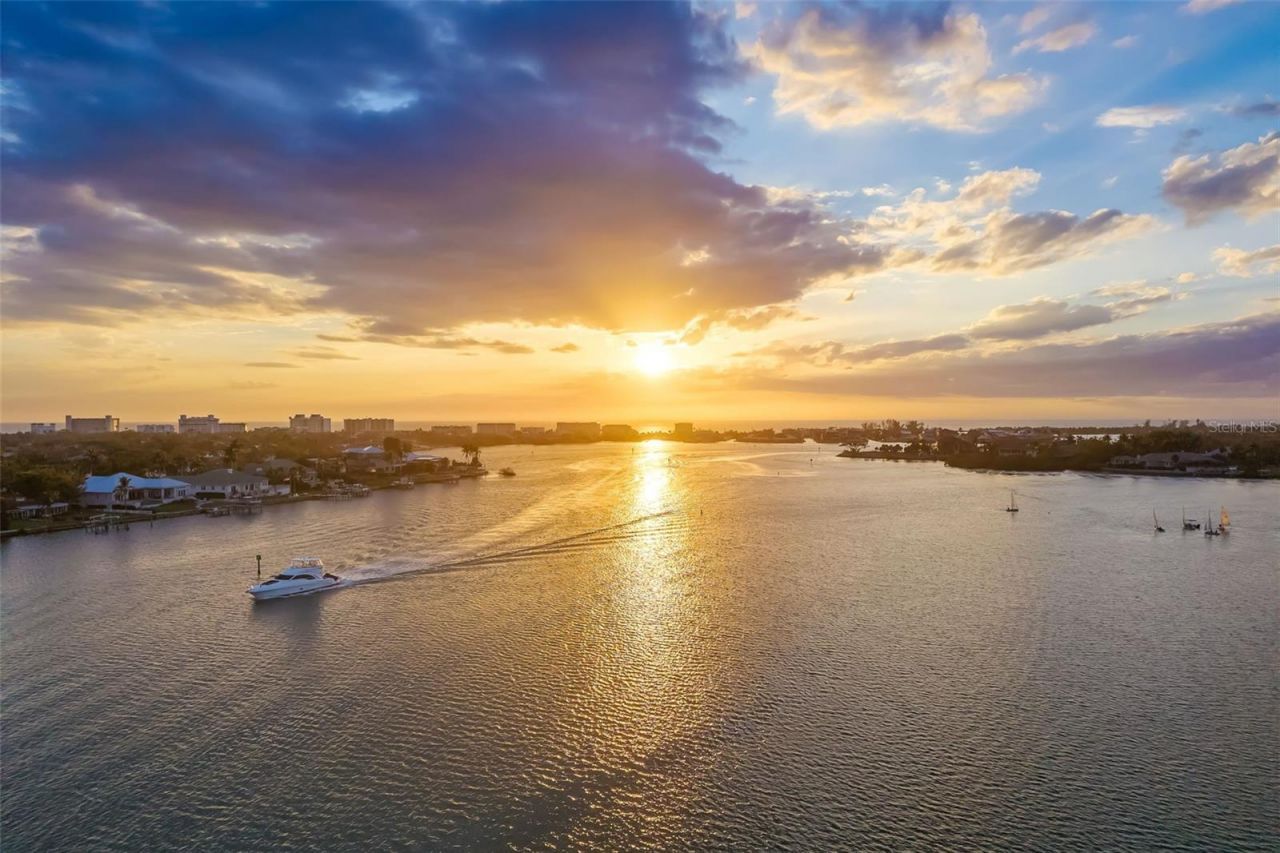 746 Eagle Point Drive, Venice, FL 34285 Photo