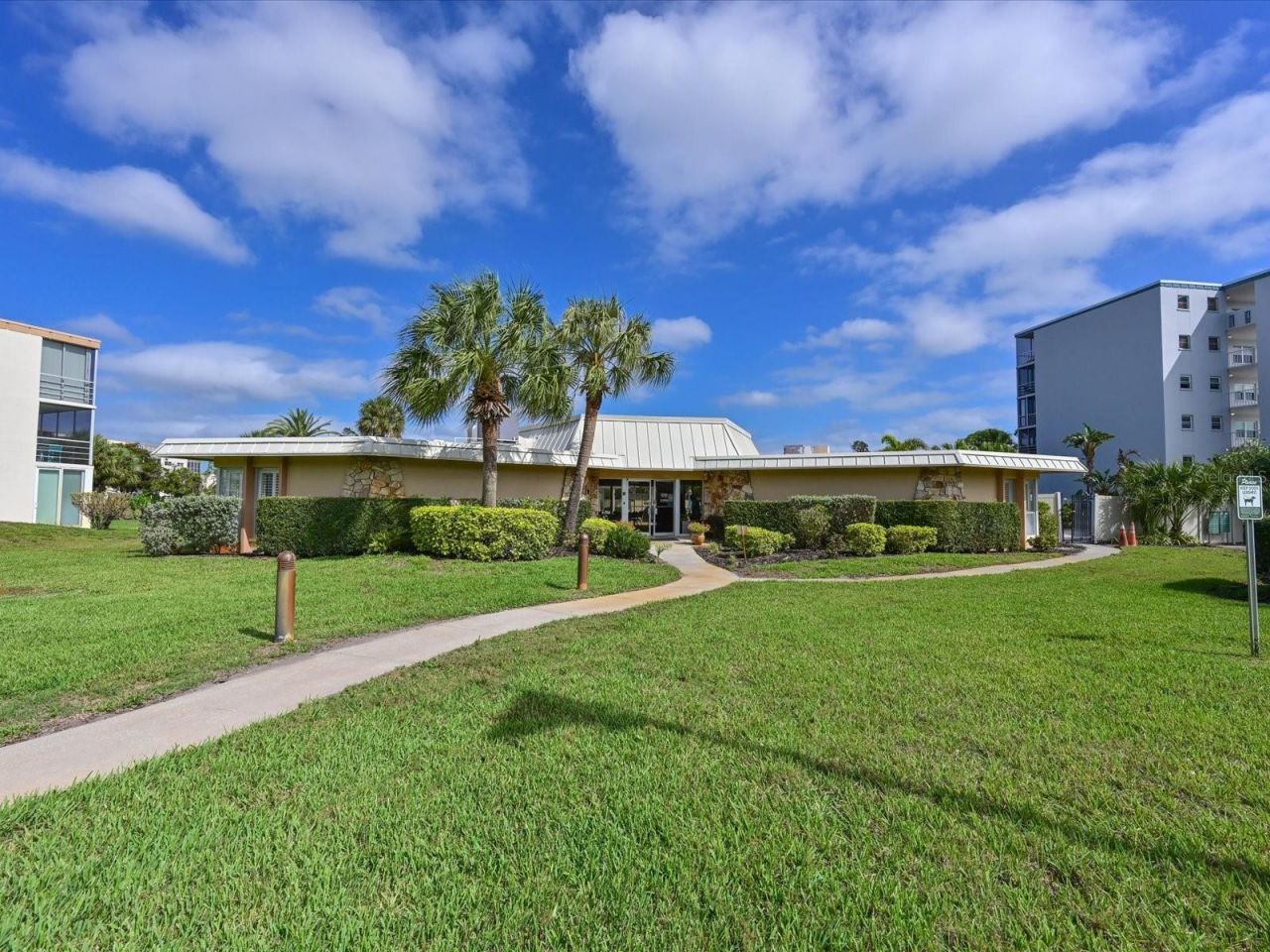 4240 Ironwood Circle, Unit 206A, Bradenton, FL 34209 Photo