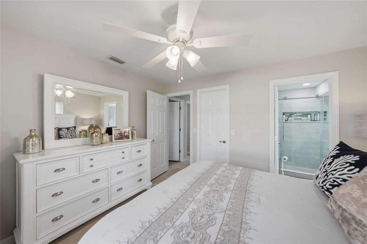 1120 SE 23rd Terrace , Cape Coral, FL 33990 Photo