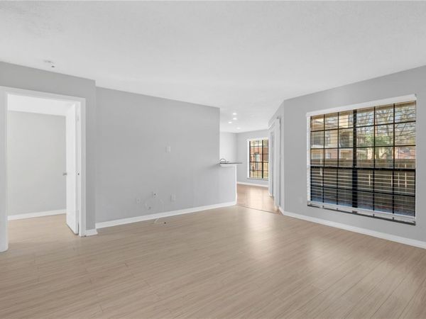 8613 MALLARD RESERVE DRIVE, Unit 102, TAMPA, FL 33614