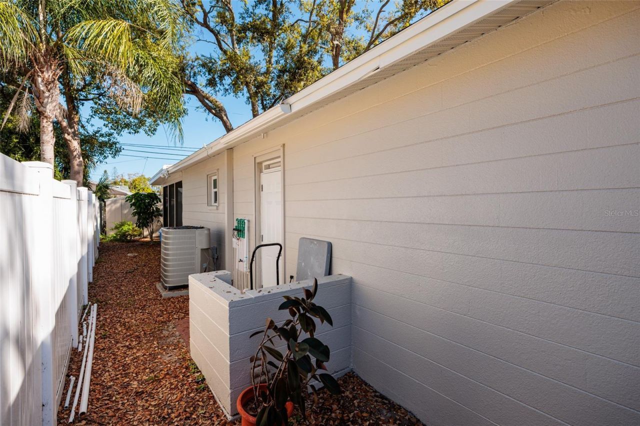 2045 66th Avenue S, Saint Petersburg, FL 33712 Photo