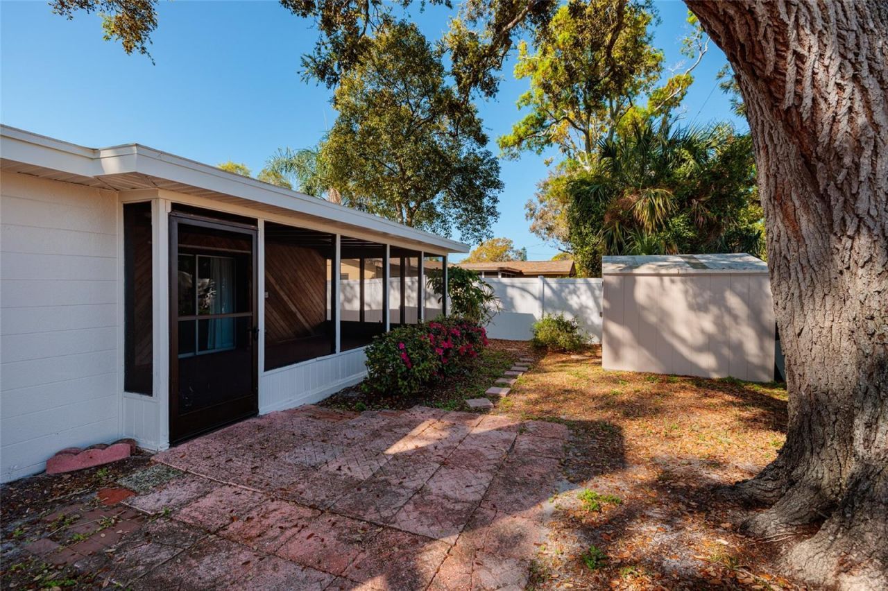 2045 66th Avenue S, Saint Petersburg, FL 33712 Photo