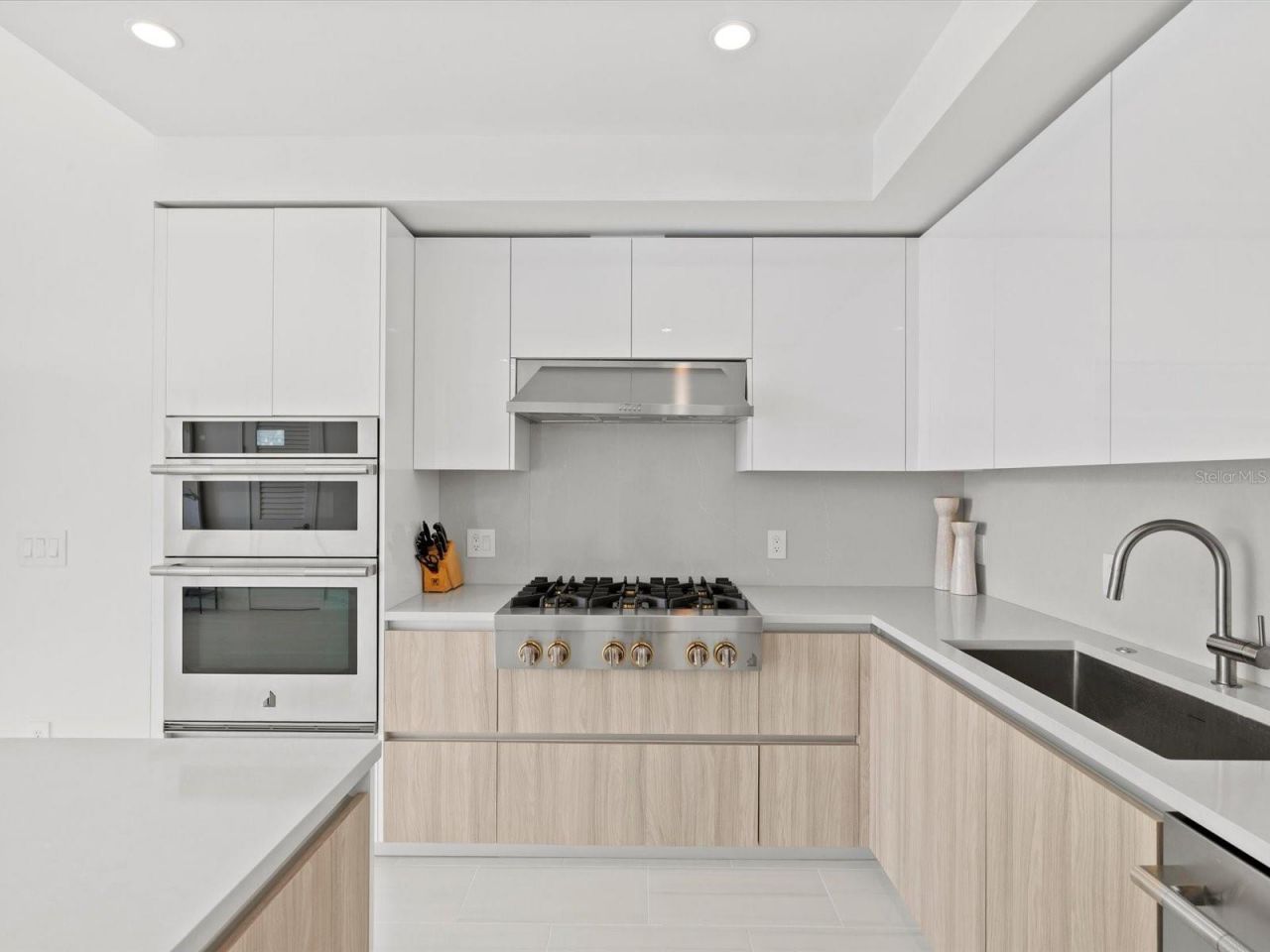 400 Central Avenue, Unit 1603, Saint Petersburg, FL 33701 Photo