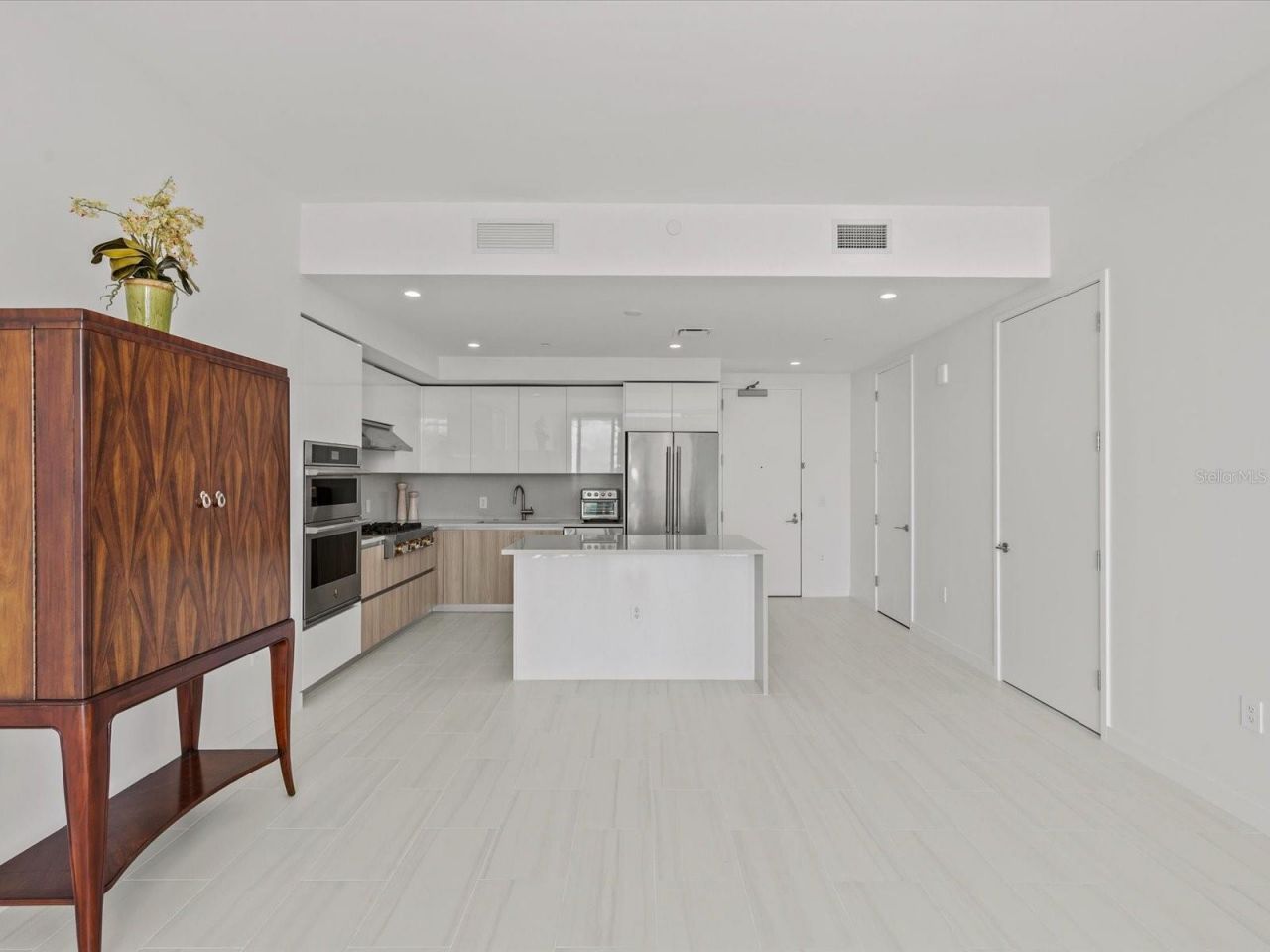 400 Central Avenue, Unit 1603, Saint Petersburg, FL 33701 Photo