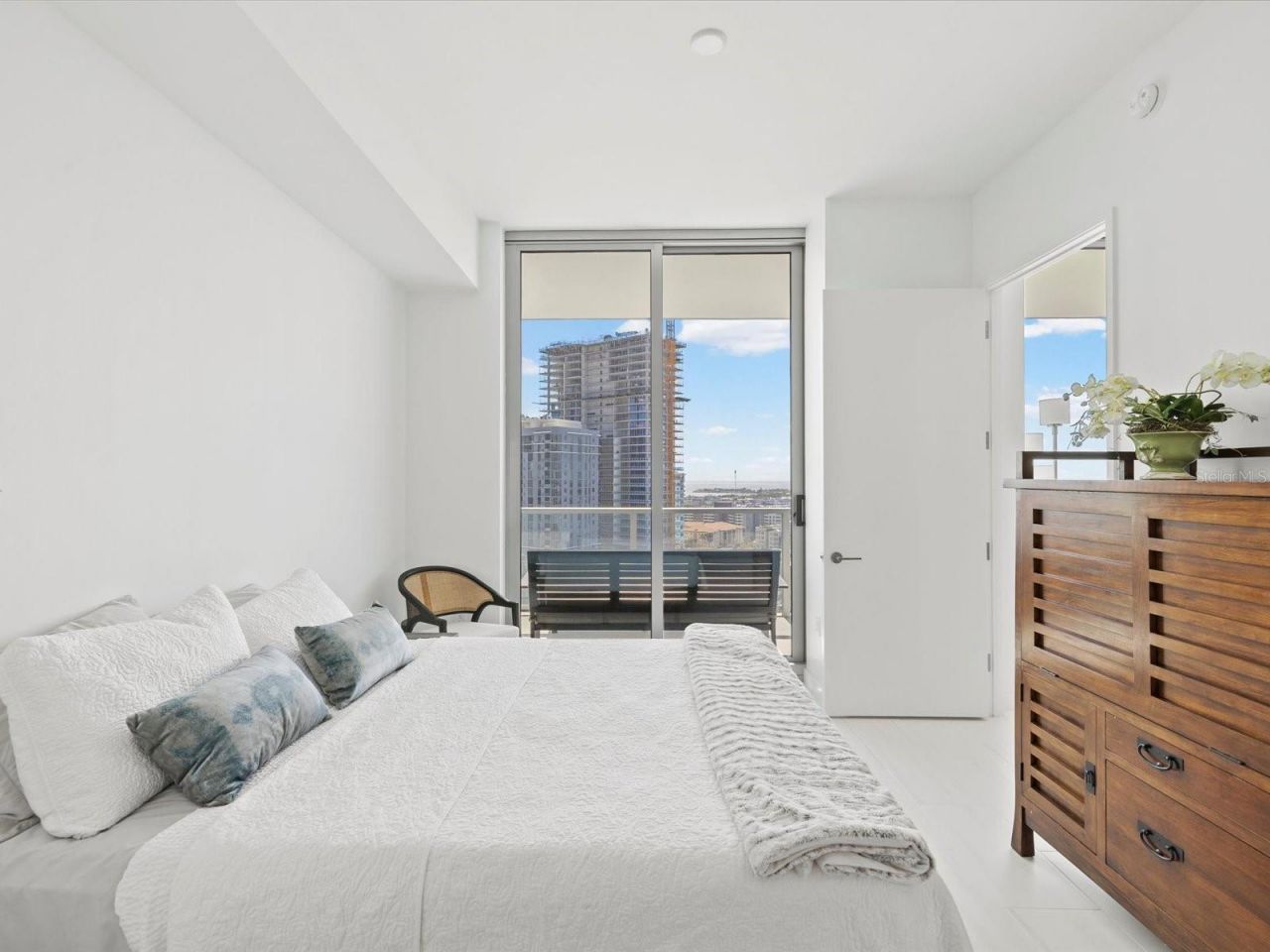 400 Central Avenue, Unit 1603, Saint Petersburg, FL 33701 Photo