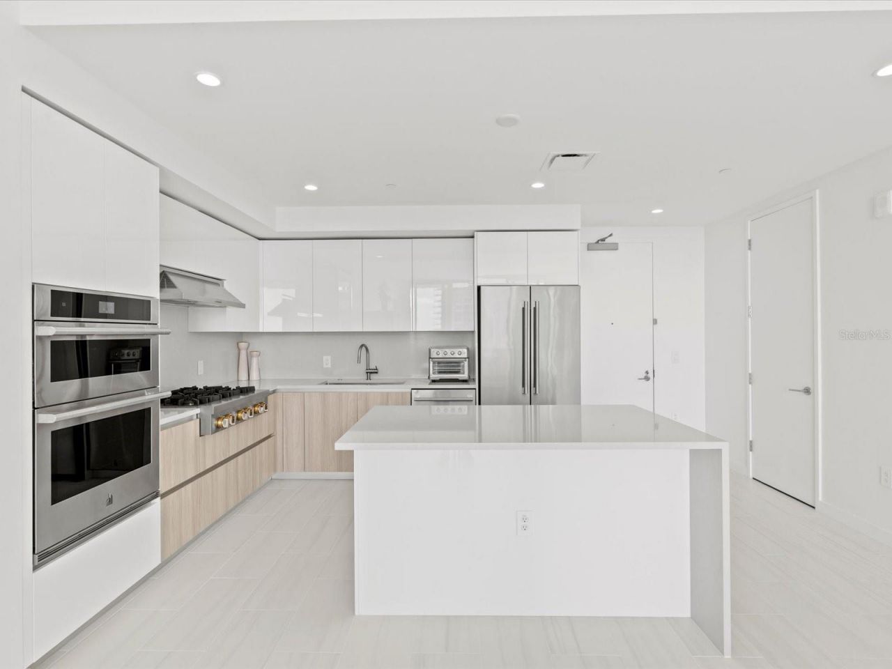 400 Central Avenue, Unit 1603, Saint Petersburg, FL 33701 Photo