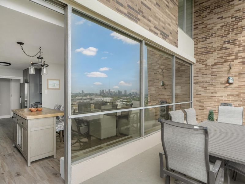 1000 Urlin Avenue , Unit 1607, Columbus, OH 43212 Photo 5