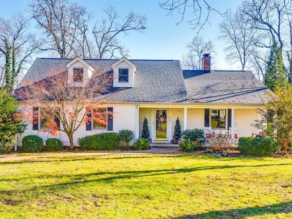 1407 Peter Pan Road, Lookout Mountain, GA 30750