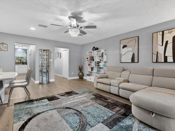 35 10th Street, Unit D, Shalimar, FL 32579