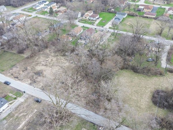 13435 S Lawndale Avenue , Robbins, IL 60472