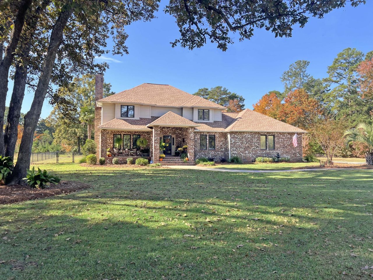 1223 Fishing Place Photo 1