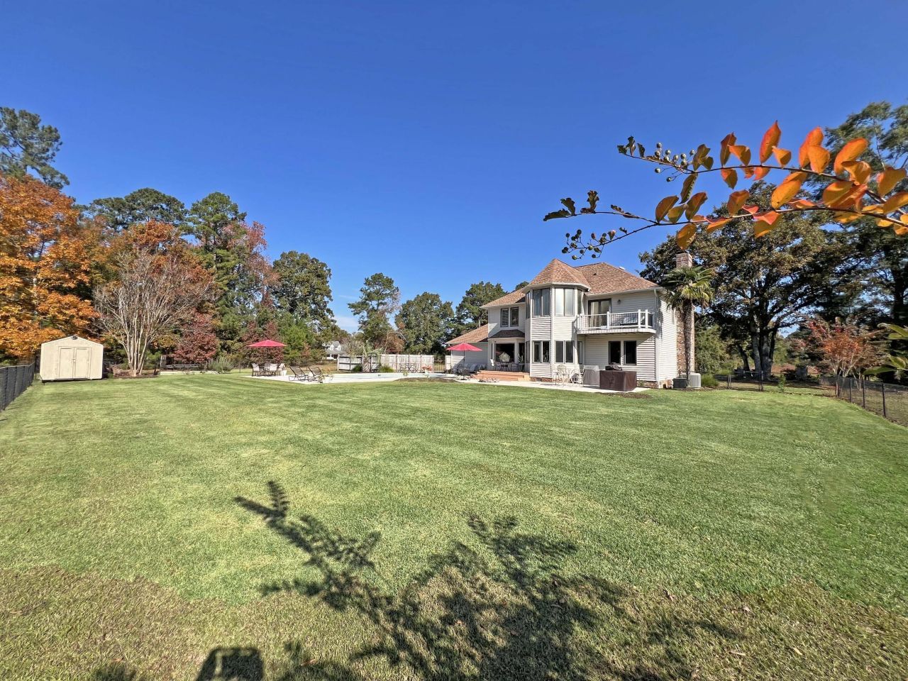 1223 Fishing Place Photo 2