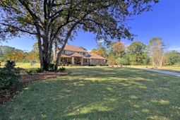 1223 Fishing Place photo 4