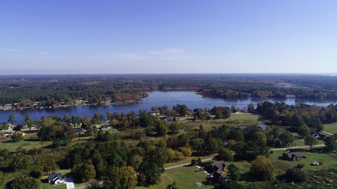 1223 Fishing Place Photo 7