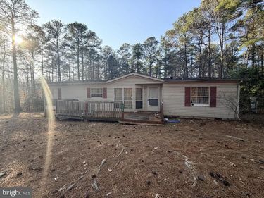 1109 EASTHAM ROAD, BUMPASS, VA 23024