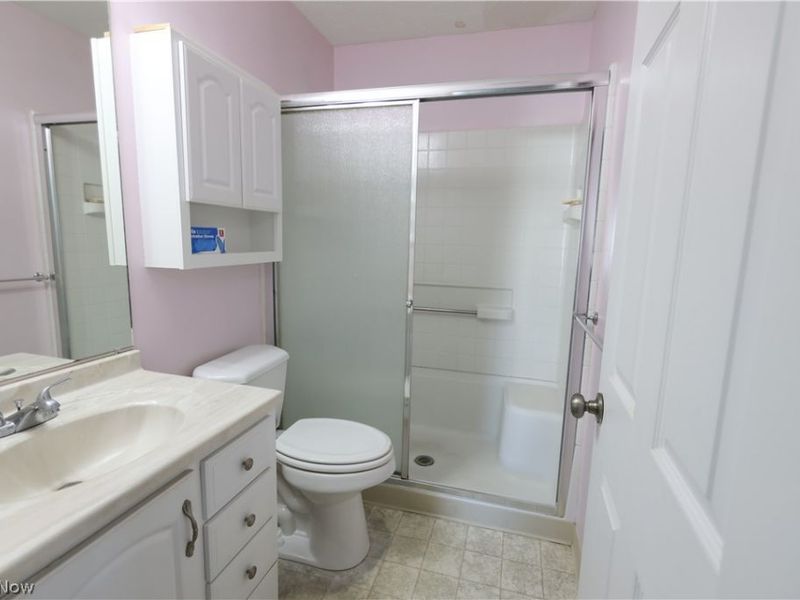 346 Deepwood Drive, Wadsworth, OH 44281 Photo 16