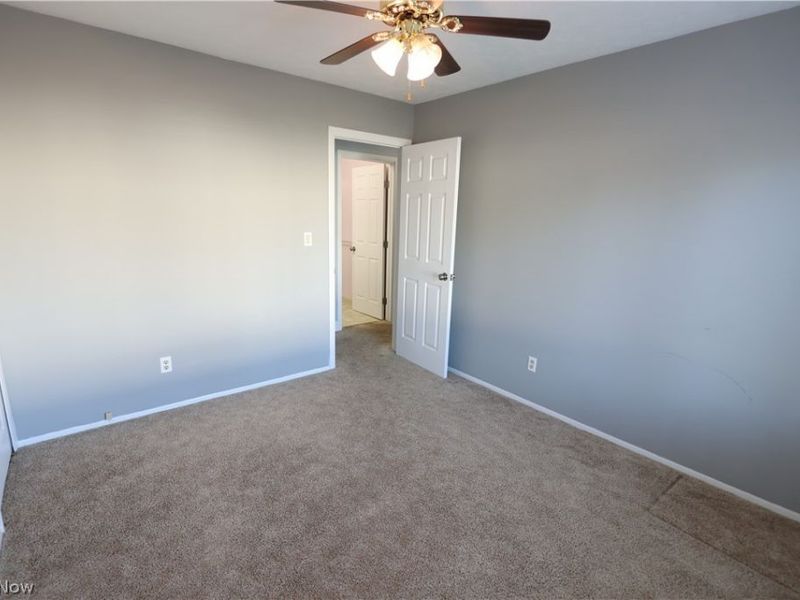 346 Deepwood Drive, Wadsworth, OH 44281 Photo 18