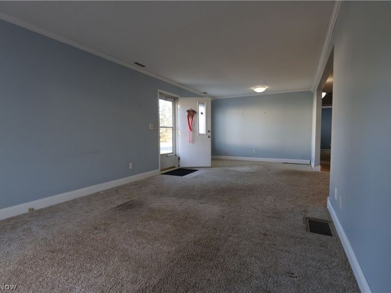 346 Deepwood Drive, Wadsworth, OH 44281 Photo 3