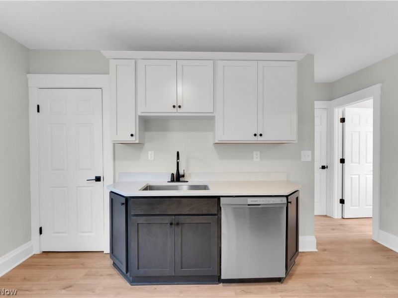 1330 W 67th Street , Cleveland, OH 44102 Photo 22