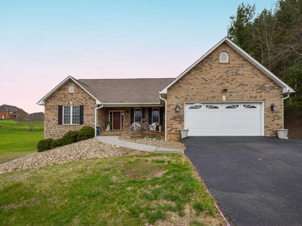 71 Antietam Hill RD, Daleville, VA 24083