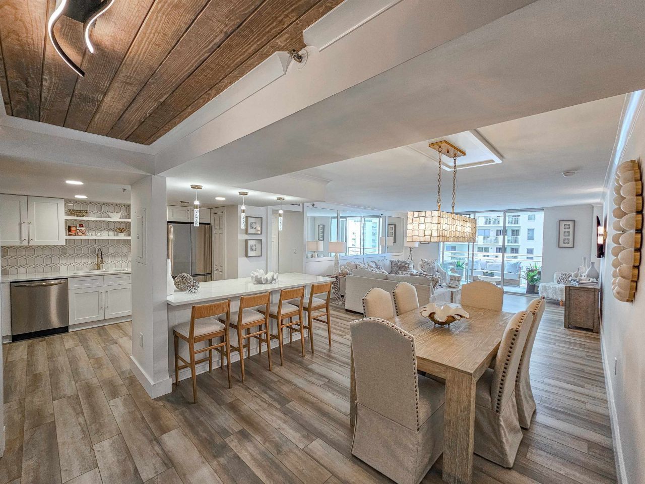 9840 Queensway Blvd.  Photo 12