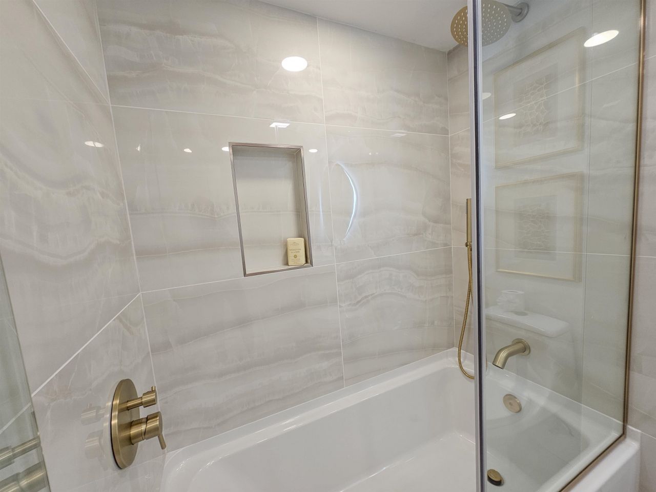 9840 Queensway Blvd.  Photo 30