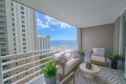 9840 Queensway Blvd.  photo 4