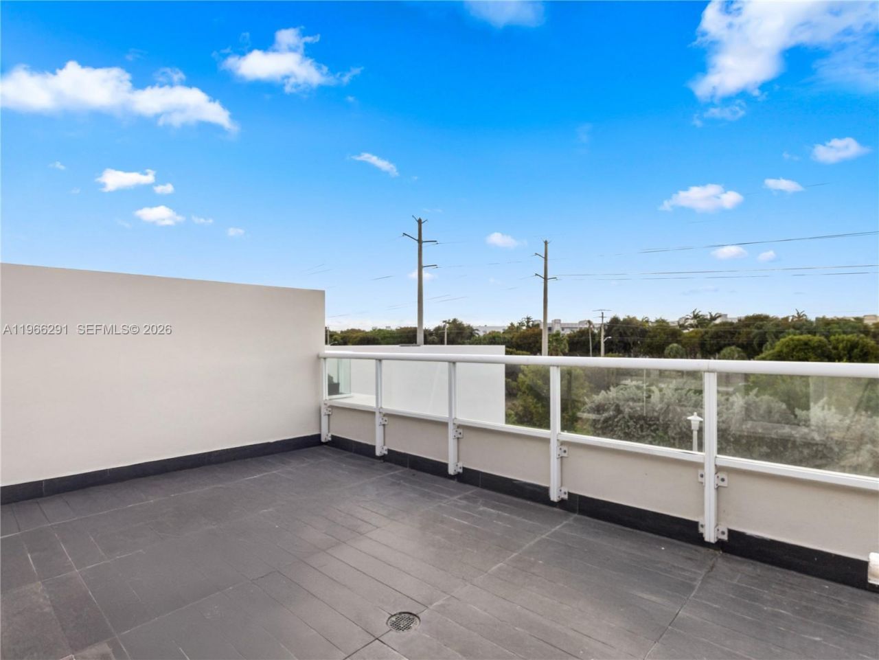 6420 NW 105th Pl, Doral, FL 33178 Photo