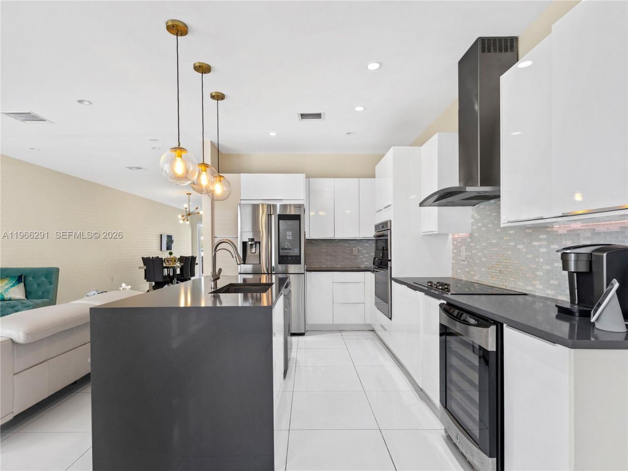 6420 NW 105th Pl, Doral, FL 33178 Photo