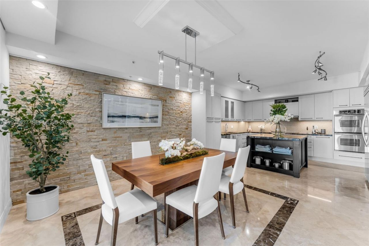 333 Las Olas Way, Unit 2505, Fort Lauderdale, FL 33301 Photo
