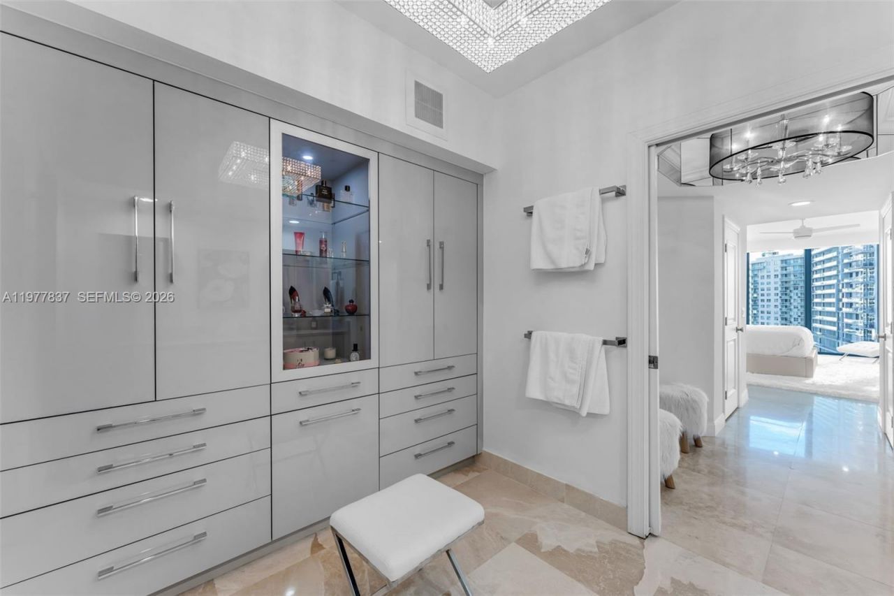 333 Las Olas Way, Unit 2505, Fort Lauderdale, FL 33301 Photo