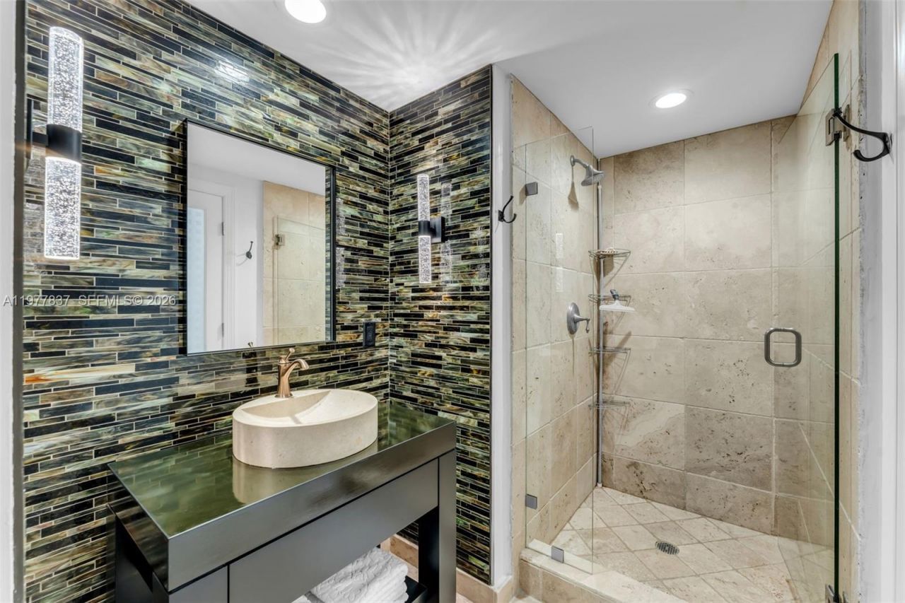 333 Las Olas Way, Unit 2505, Fort Lauderdale, FL 33301 Photo