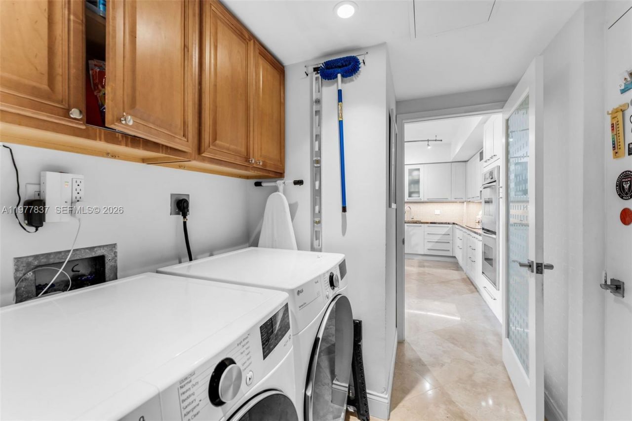 333 Las Olas Way, Unit 2505, Fort Lauderdale, FL 33301 Photo