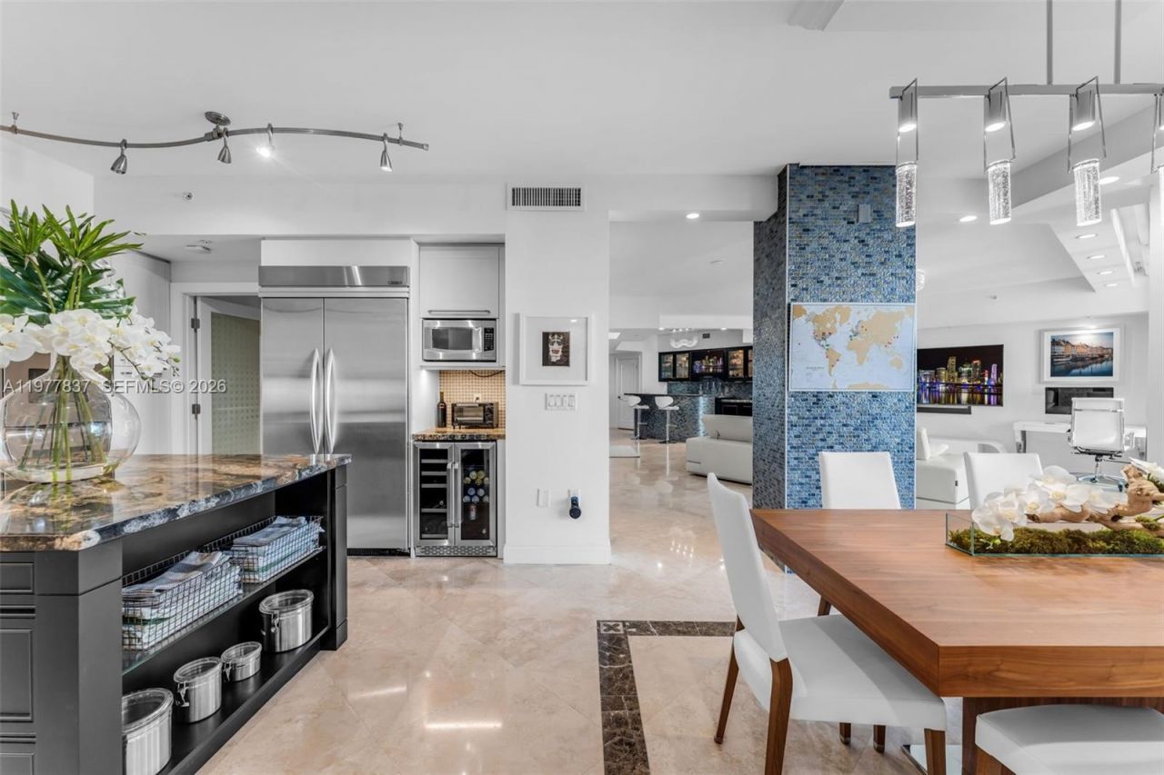 333 Las Olas Way, Unit 2505, Fort Lauderdale, FL 33301 Photo