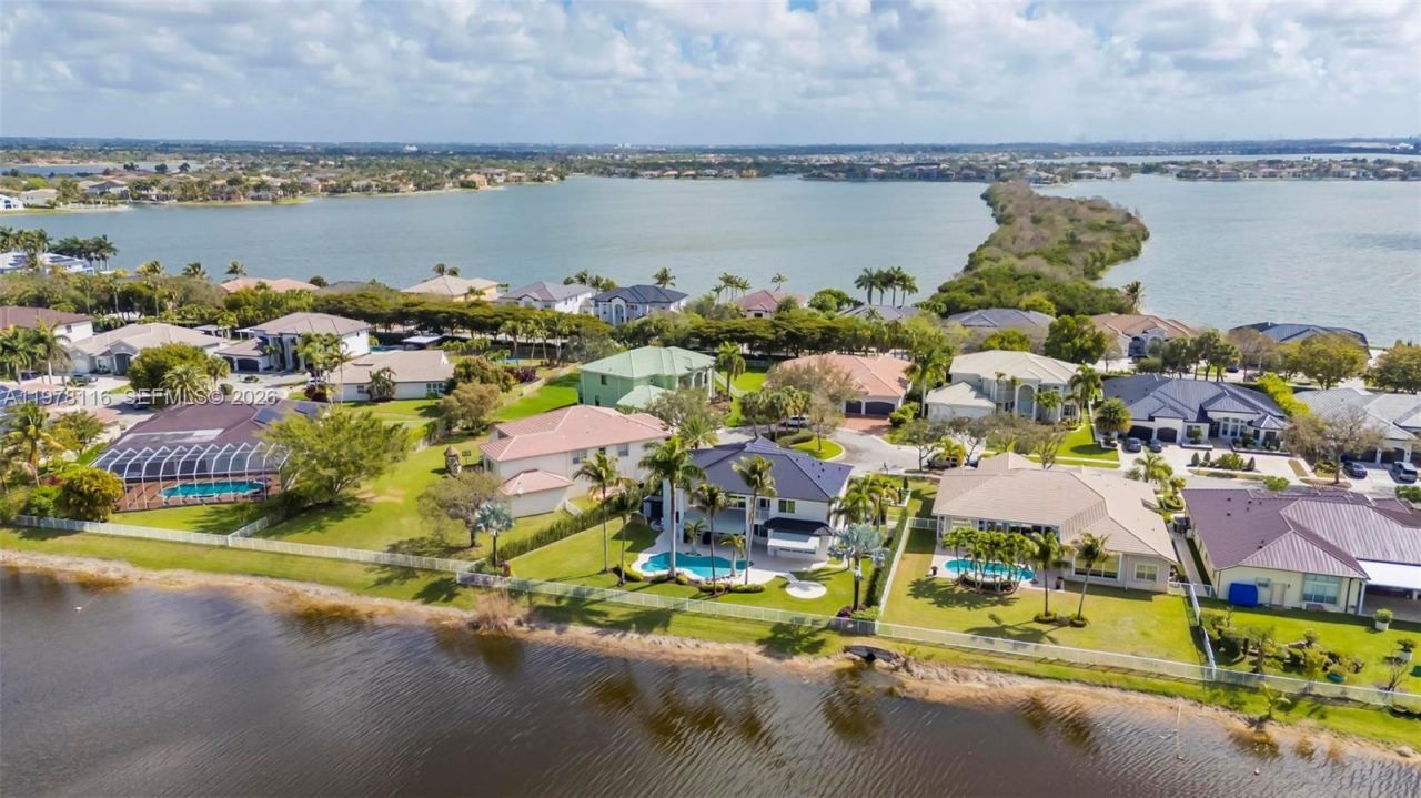 4724 SW 195th Way , Miramar, FL 33029 Photo