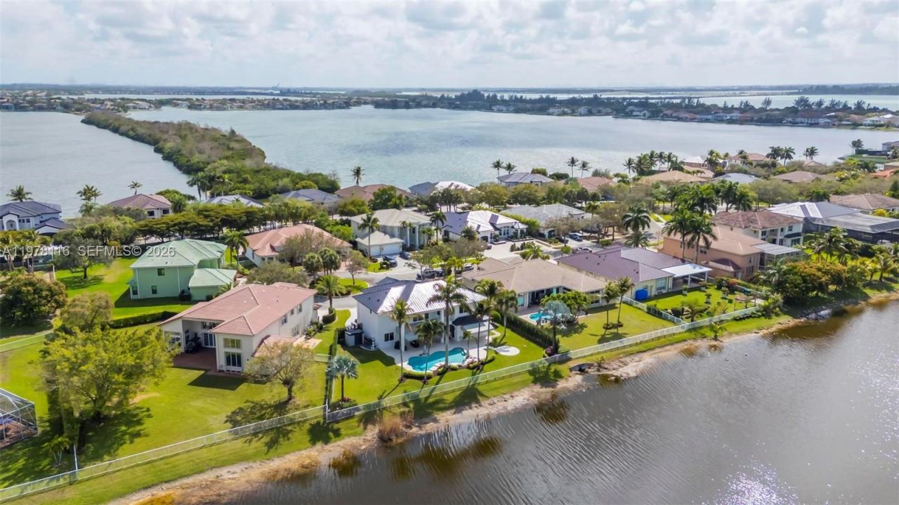 4724 SW 195th Way , Miramar, FL 33029 Photo