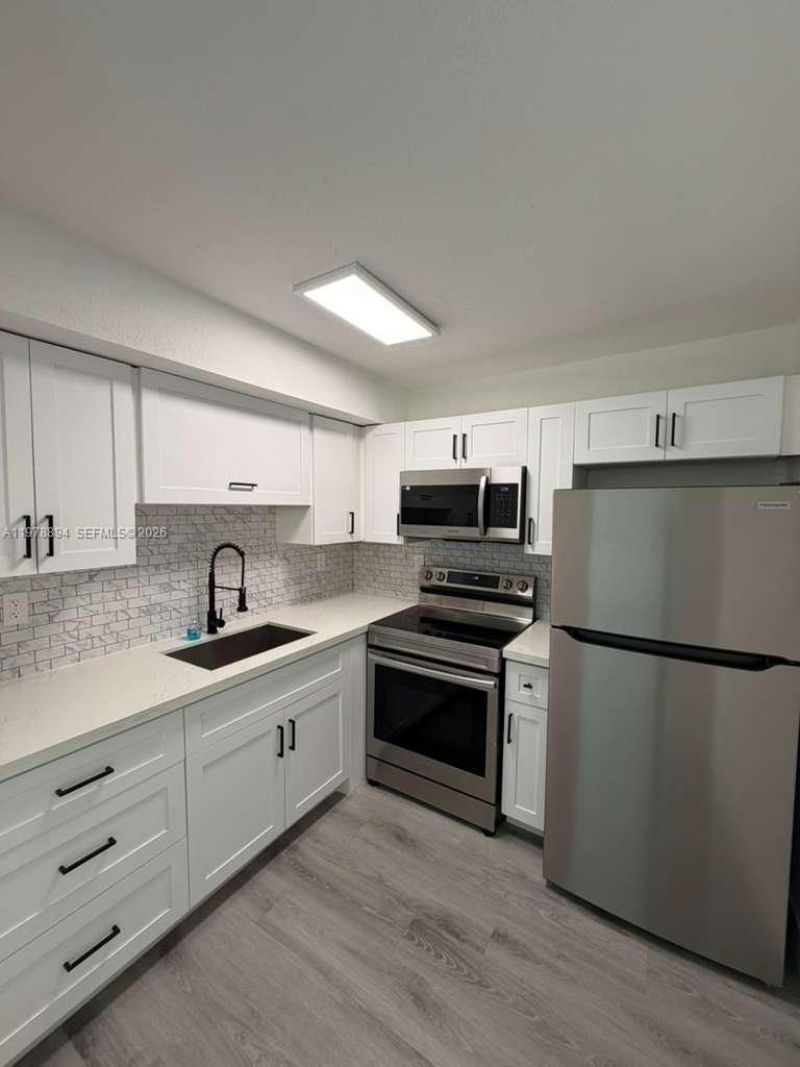 4271 NW 5th St, Unit 129, Plantation, FL 33317 Photo