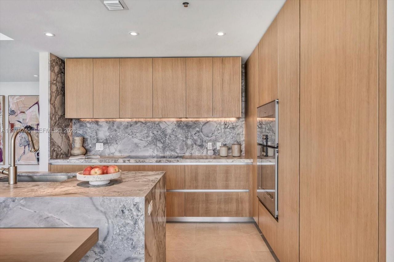 500 Alton Rd , Unit 903, Miami Beach, FL 33139 Photo