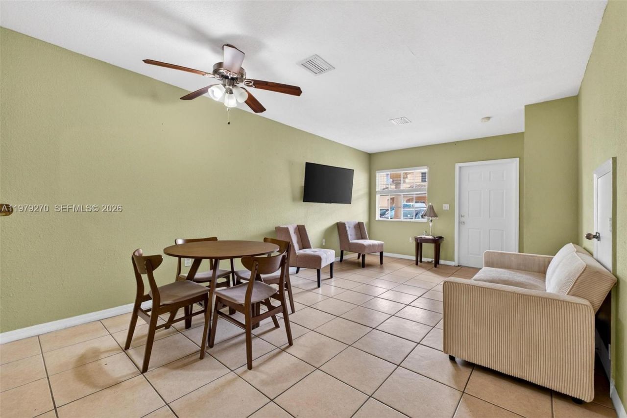 7709 W 36th Ave , Unit 2, Hialeah, FL 33018 Photo