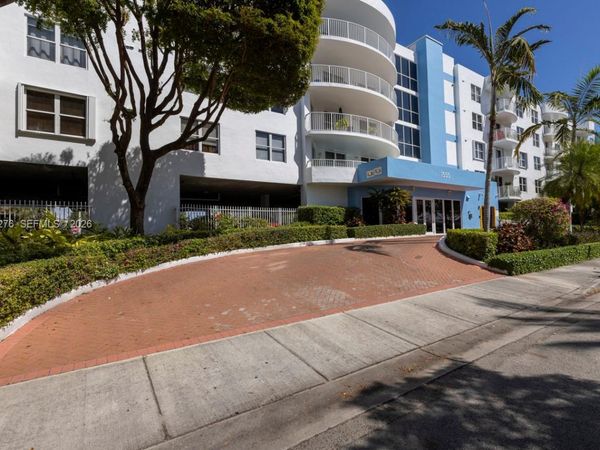 1555 N Treasure Dr , Unit 506, North Bay Village, FL 33141