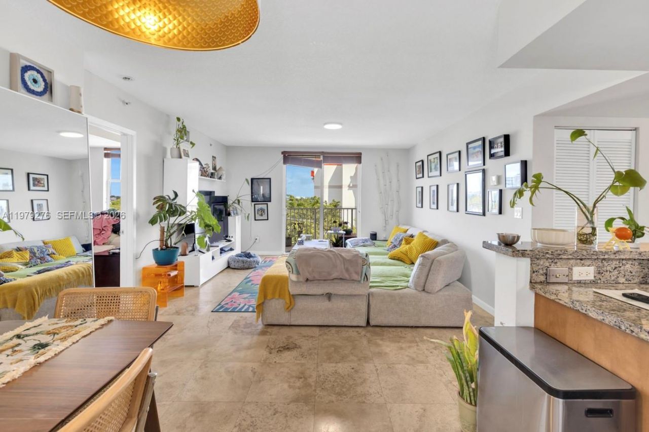 1555 N Treasure Dr , Unit 506, North Bay Village, FL 33141 Photo