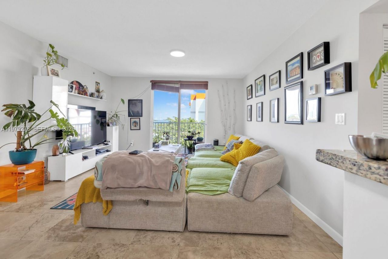 1555 N Treasure Dr , Unit 506, North Bay Village, FL 33141 Photo