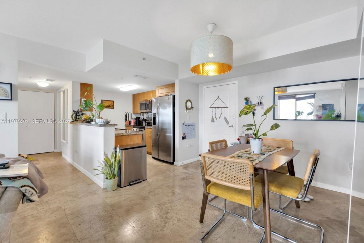 1555 N Treasure Dr , Unit 506, North Bay Village, FL 33141 Photo