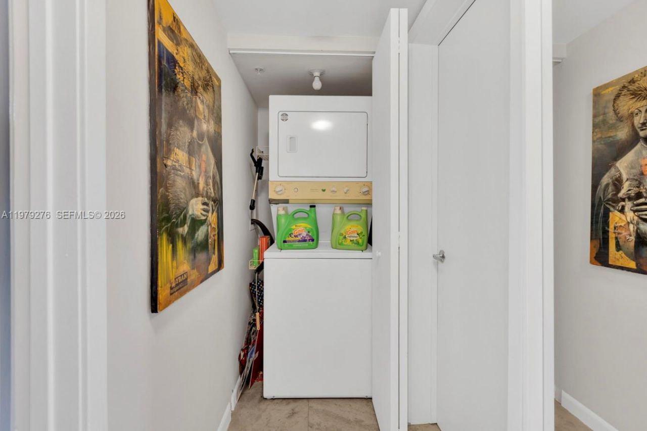 1555 N Treasure Dr , Unit 506, North Bay Village, FL 33141 Photo